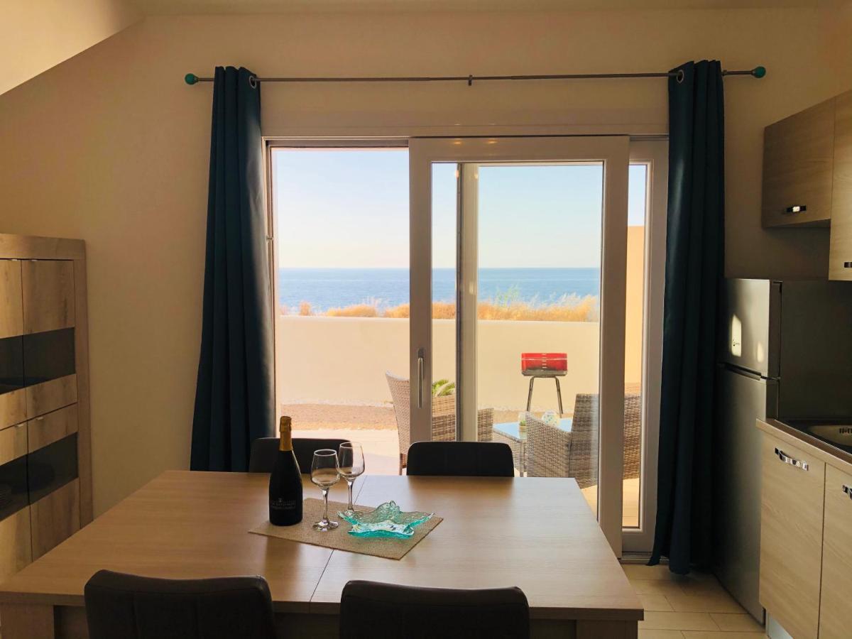 Apartment Tramonto Sea-Front วัลเลดอเรีย ภายนอก รูปภาพ