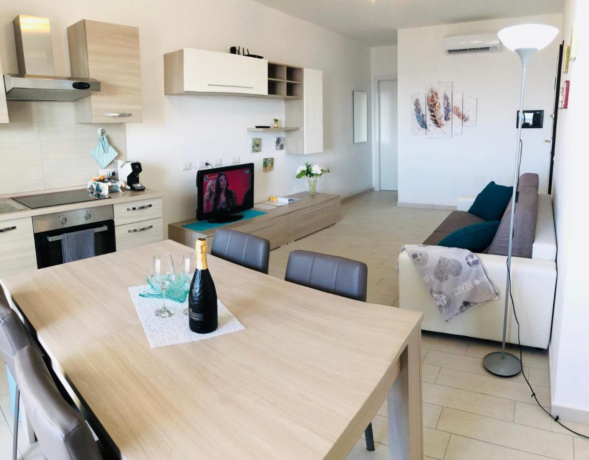 Apartment Tramonto Sea-Front วัลเลดอเรีย ภายนอก รูปภาพ