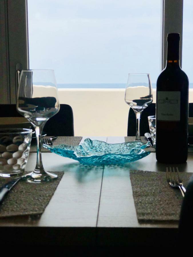 Apartment Tramonto Sea-Front วัลเลดอเรีย ภายนอก รูปภาพ
